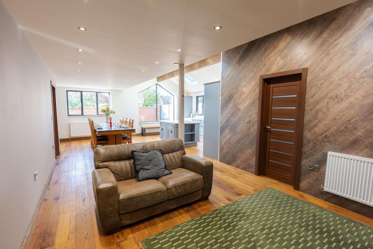 Lt Luxury Let * Nottingham